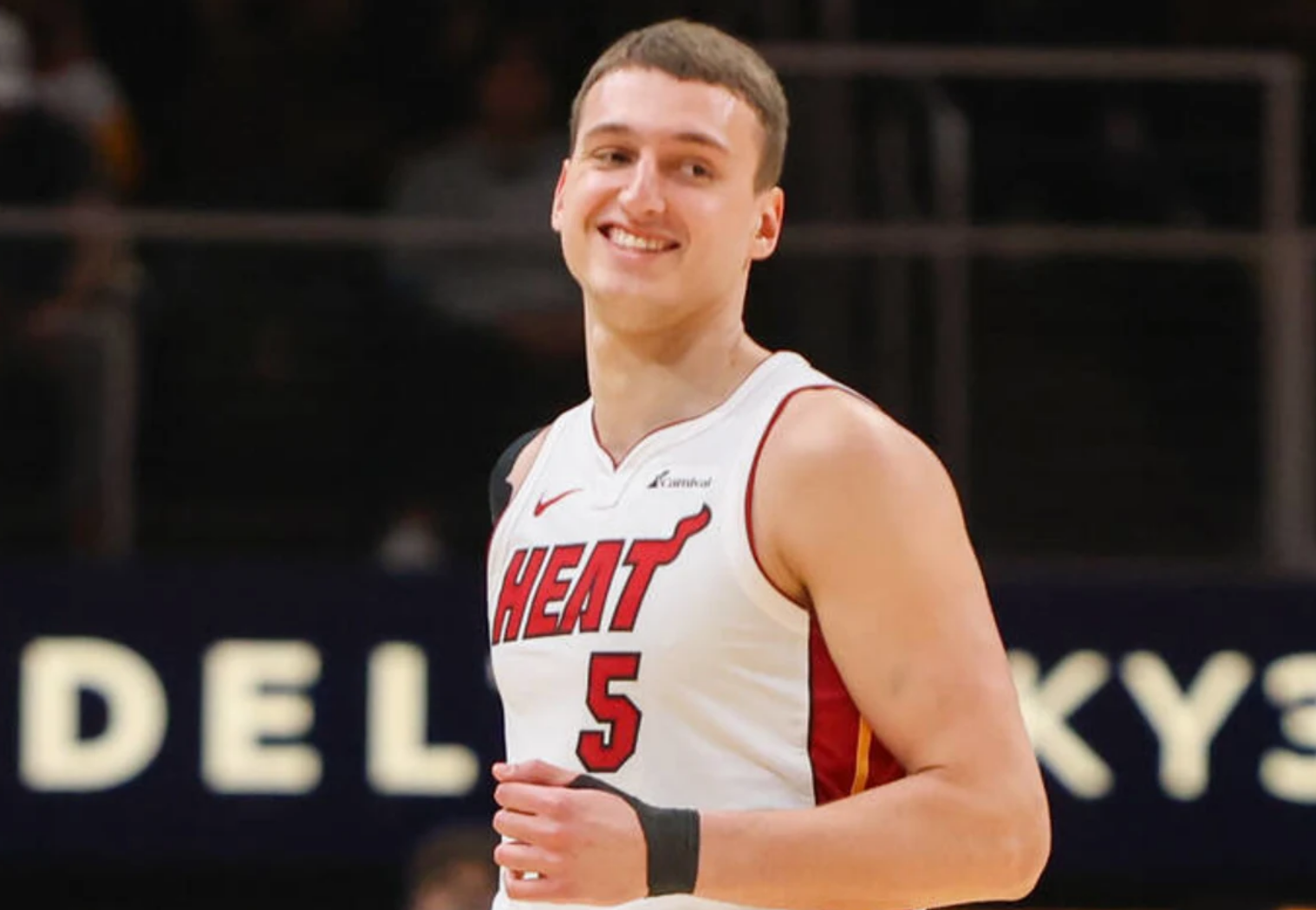 Heat offer encouraging update regarding Nikola Jovic's broken nose