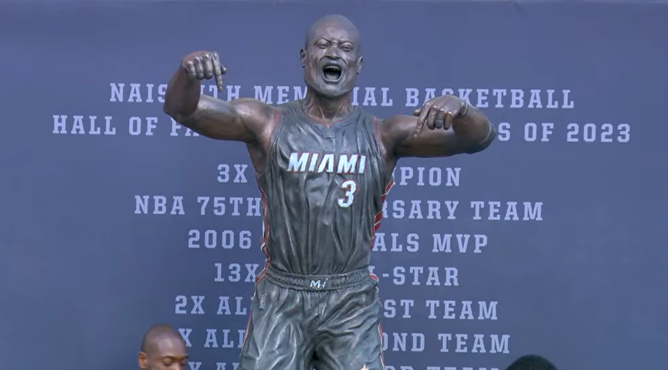 Dwyane Wade's statue has been officially unveiled - Hot Hot Hoops ...